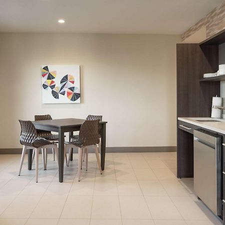 Home2 Suites By Hilton Woodland Hills Los Ángeles Exterior foto