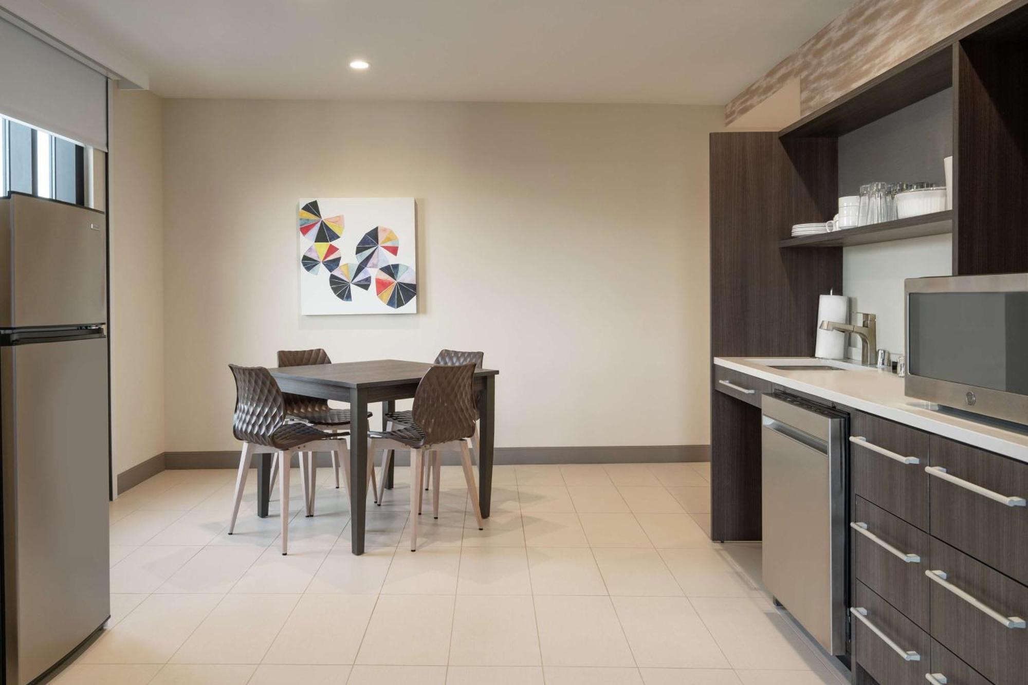 Home2 Suites By Hilton Woodland Hills Los Ángeles Exterior foto